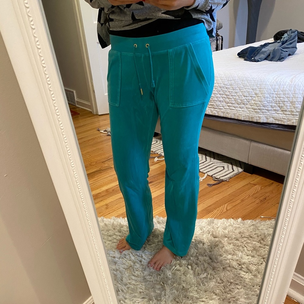 Juicy Couture Velvet Flair Sweatpants